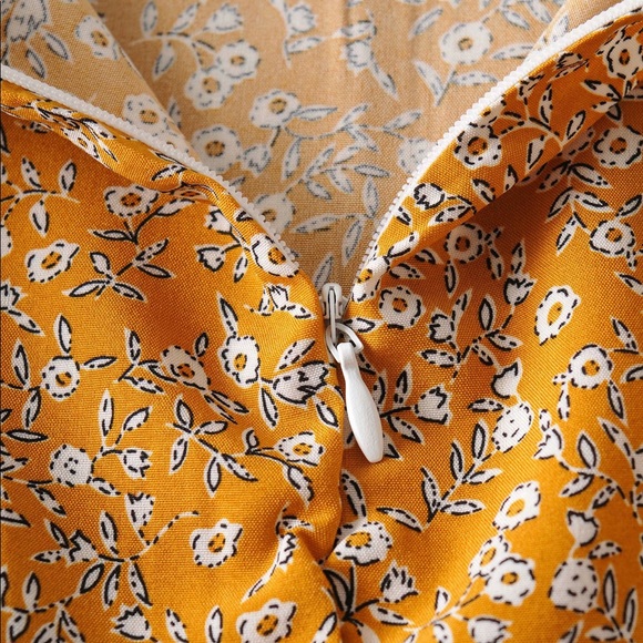 Ruffle Slim-fit Thin Floral Skirt - Picture 7 of 7